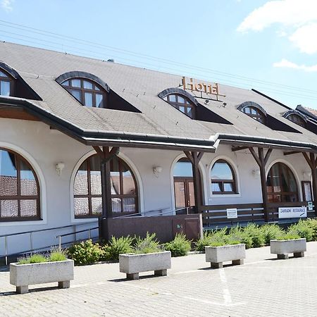 Hotel U Racka Ostrožská Nová Ves Eksteriør bilde