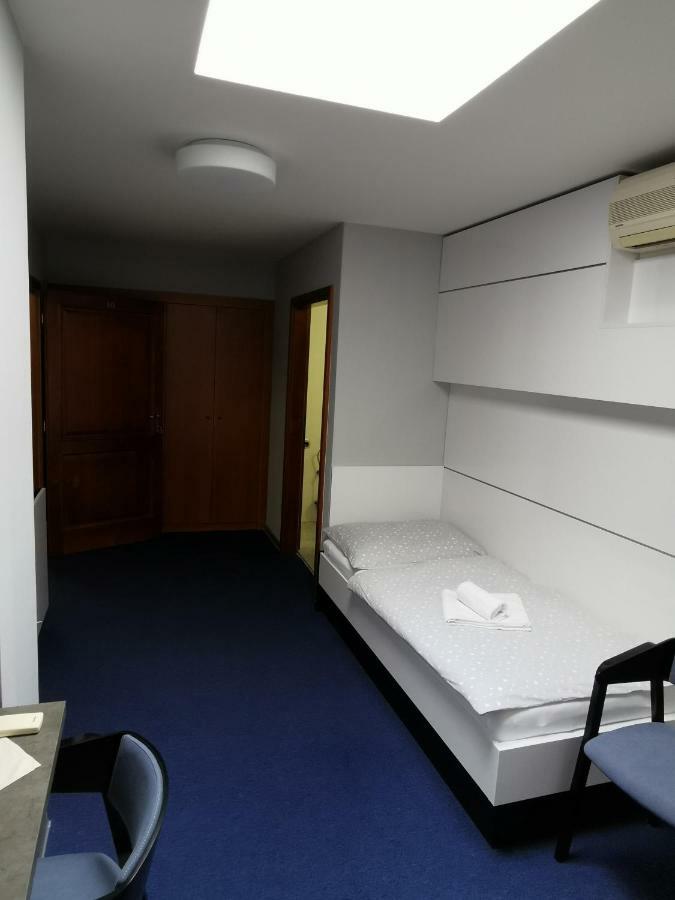 Hotel U Racka Ostrožská Nová Ves Eksteriør bilde