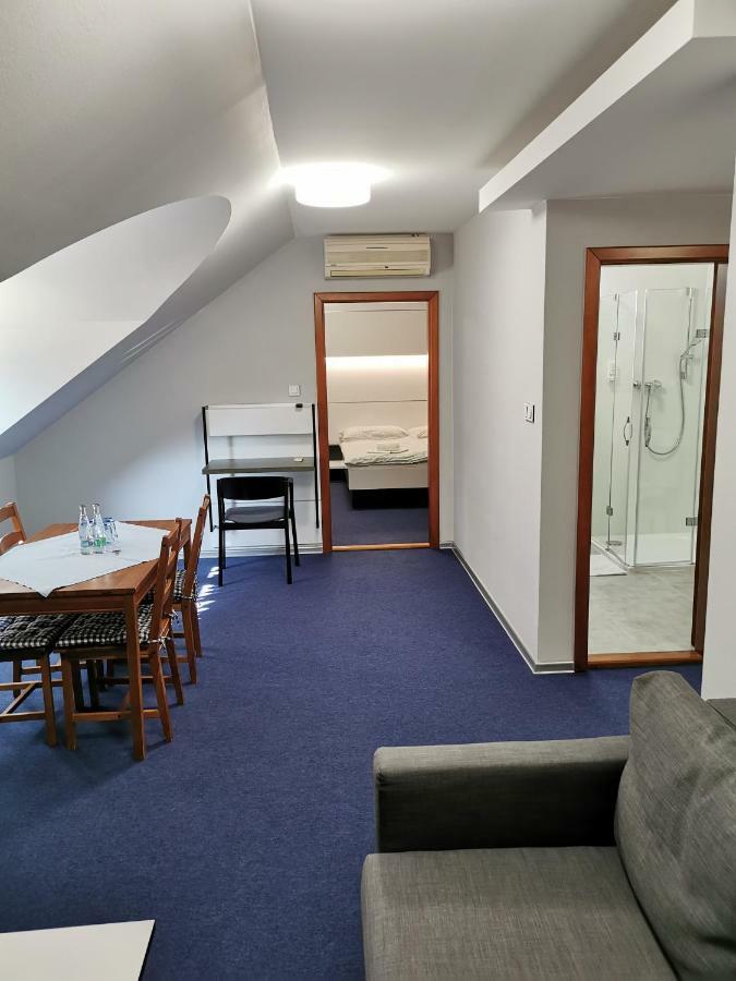 Hotel U Racka Ostrožská Nová Ves Eksteriør bilde