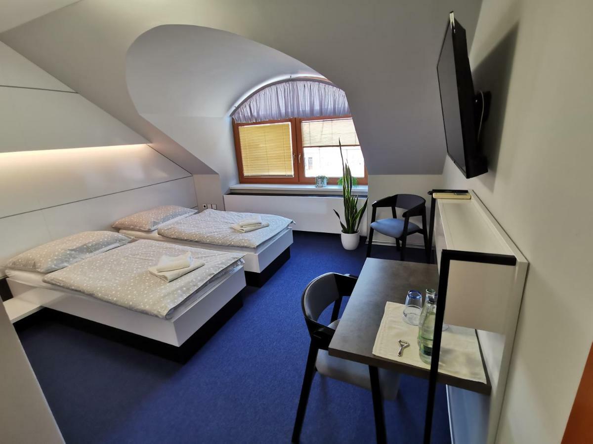 Hotel U Racka Ostrožská Nová Ves Eksteriør bilde
